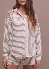 HANG OUT BUTTON DOWN