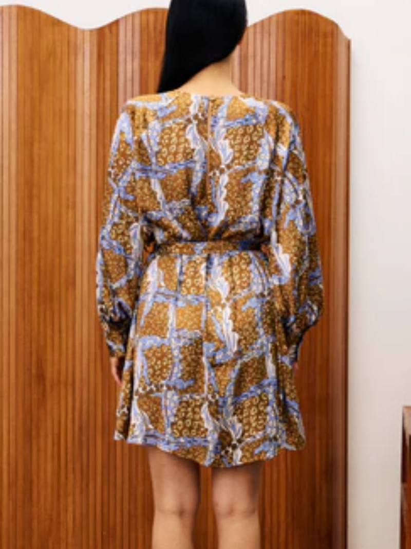 LEO SLEEVED DRESS