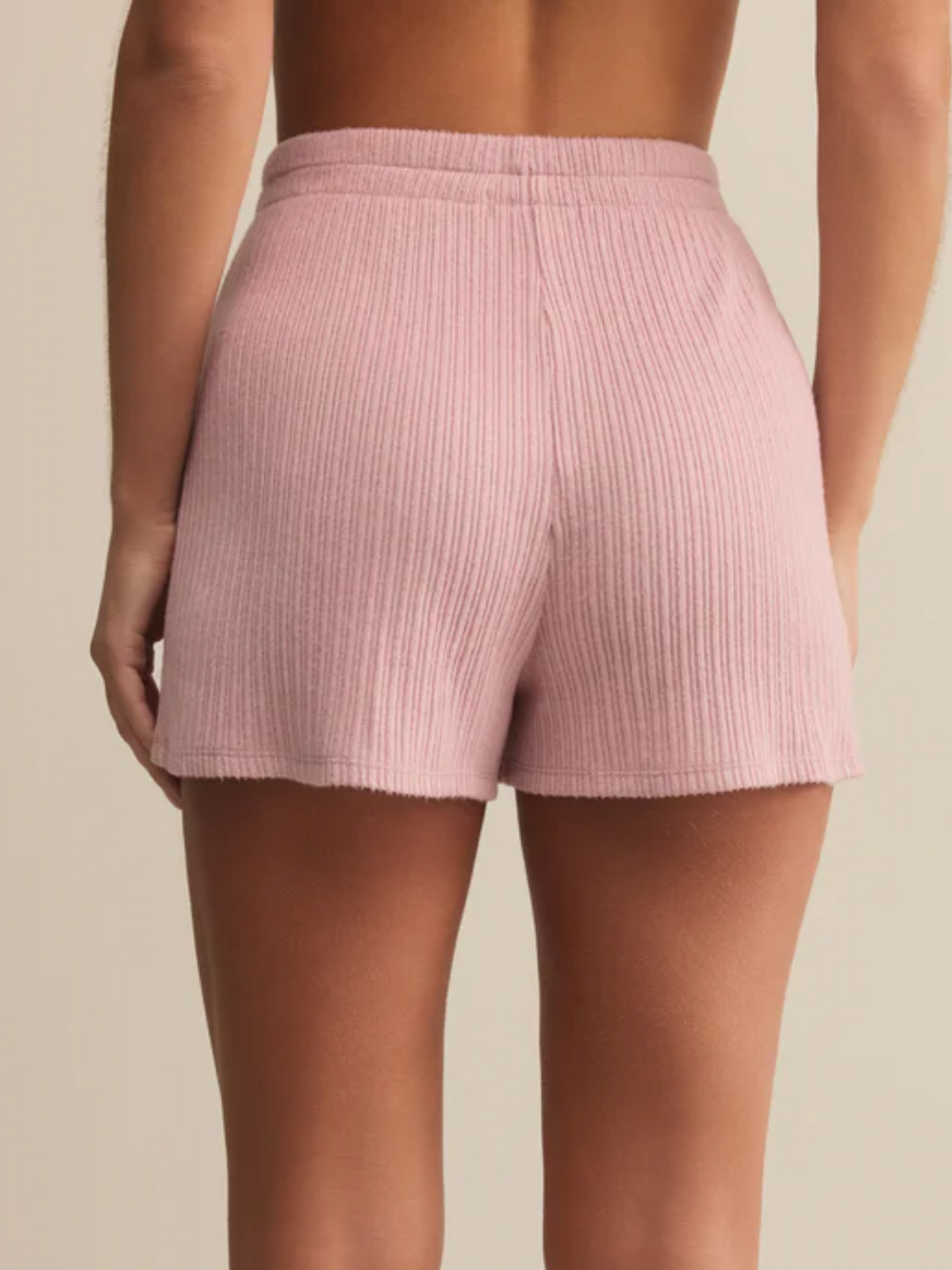 Z SUPPLY HORIZON RIB SHORT IN PINK PEARL