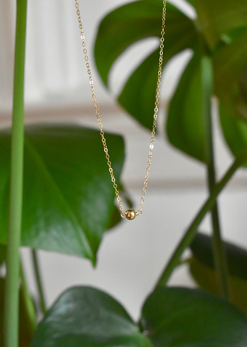 GOLD DUST SOLITAIRE NECKLACE